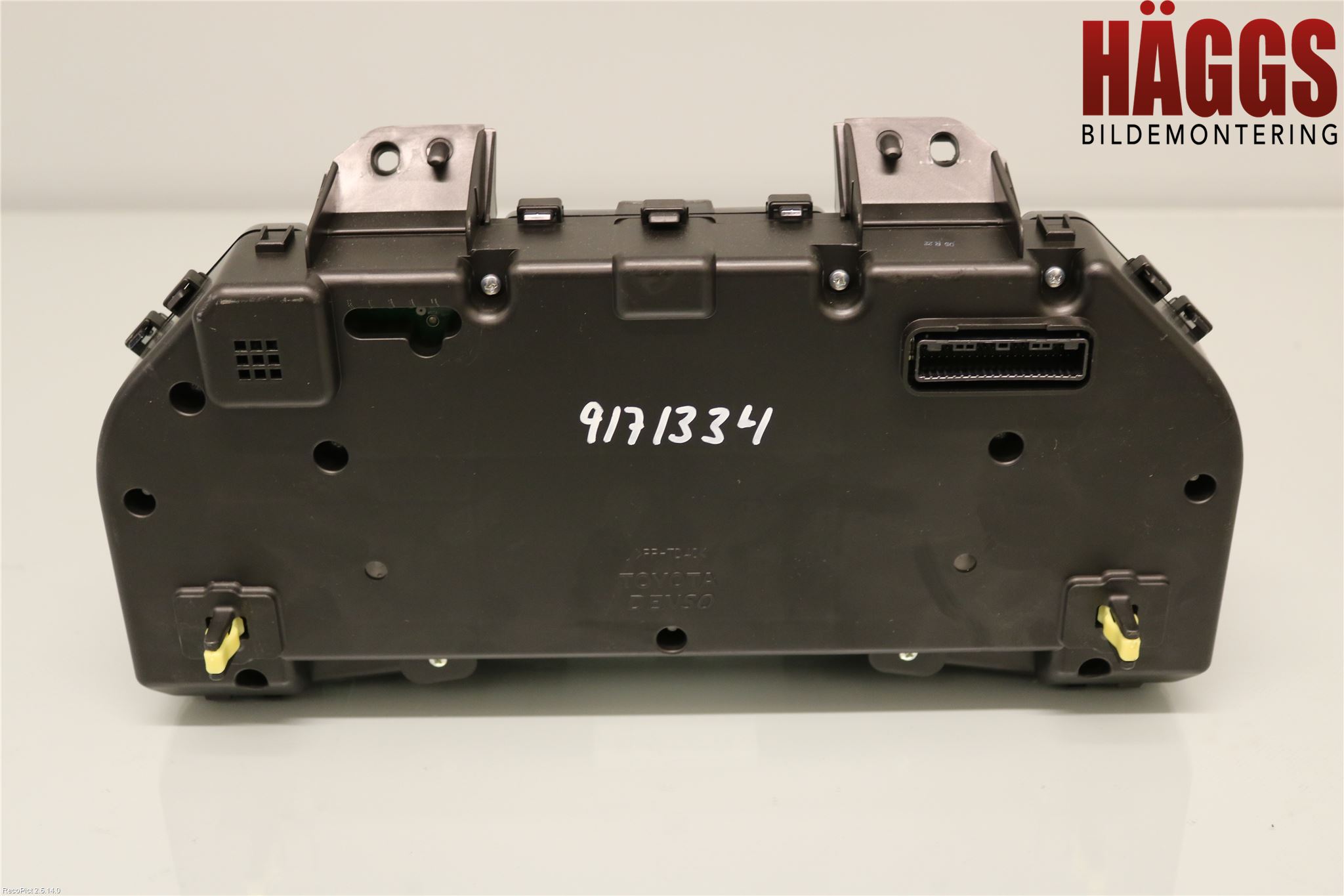 Toyota AVENSIS 09-15 Instrument Komb