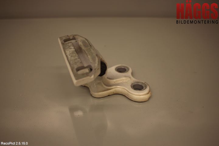 Volvo V60 11-13 Dörrgångjärn