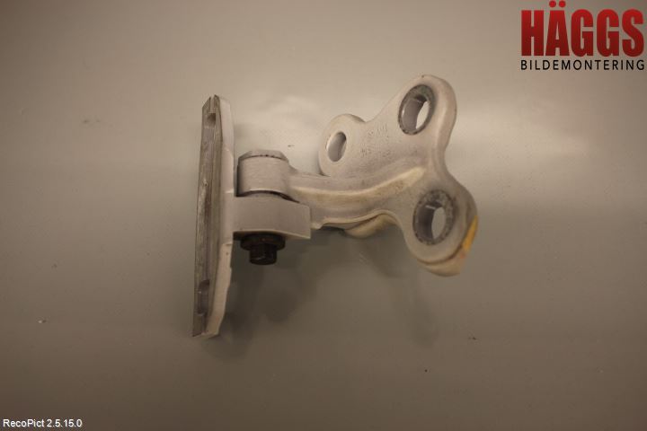 Volvo V60 11-13 Dörrgångjärn