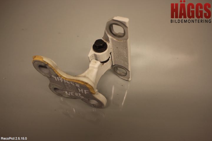 Volvo V60 11-13 Dörrgångjärn