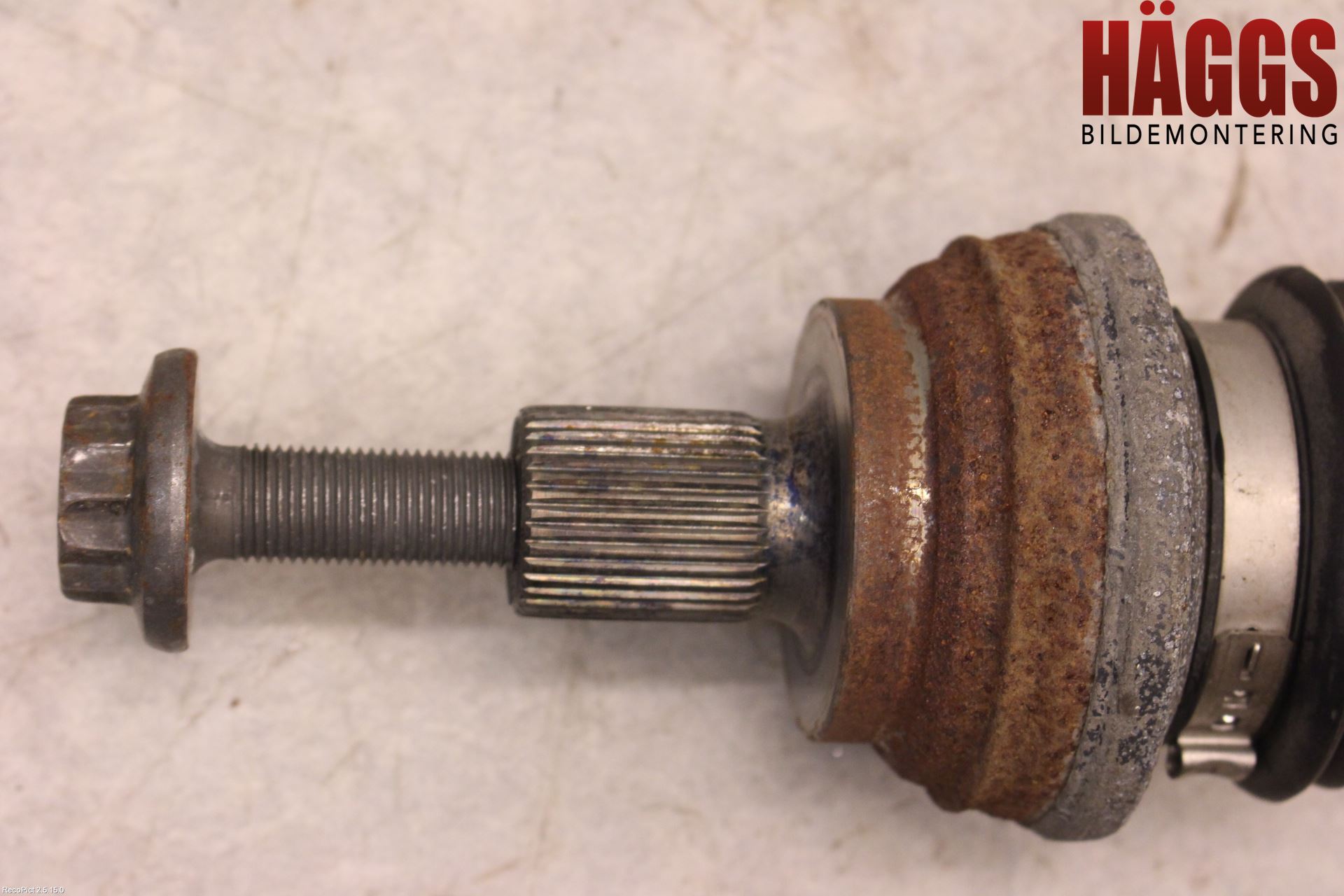 Volkswagen VW TIGUAN 07-16 Drivaxel Bak Höger