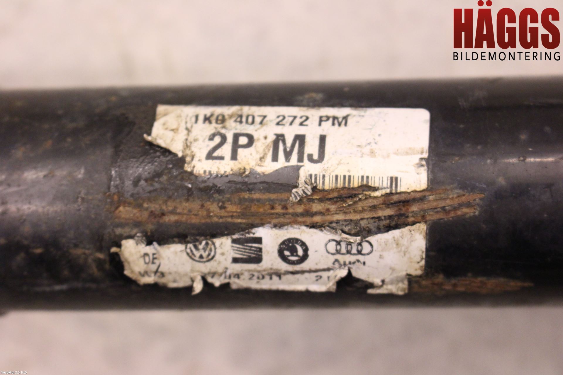 Volkswagen VW CADDY 11-15 Drivaxel Fram Höger