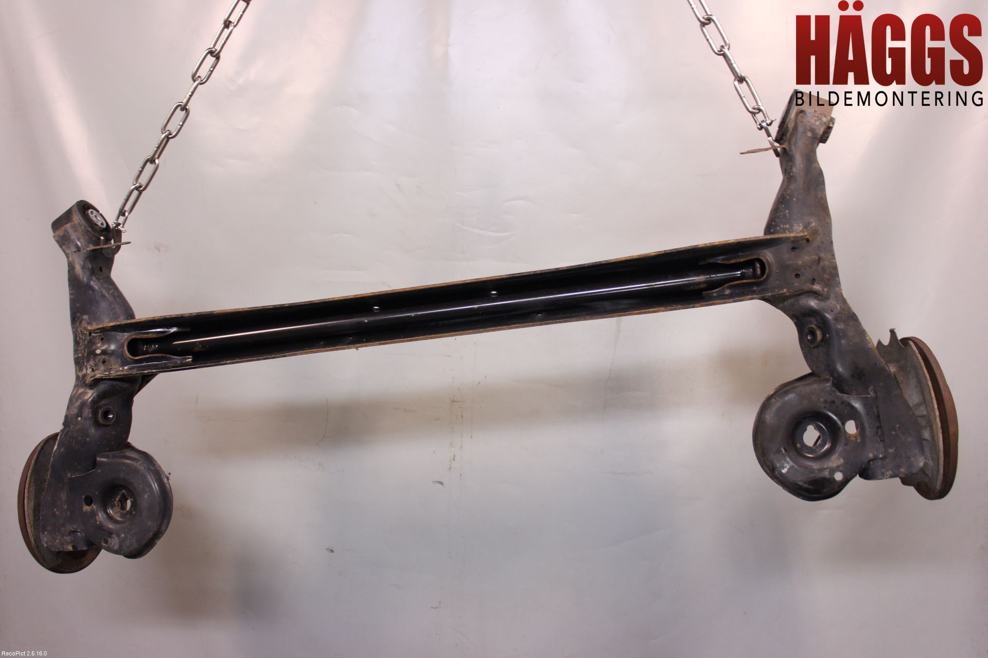 Peugeot PARTNER 08-15 Bakaxel