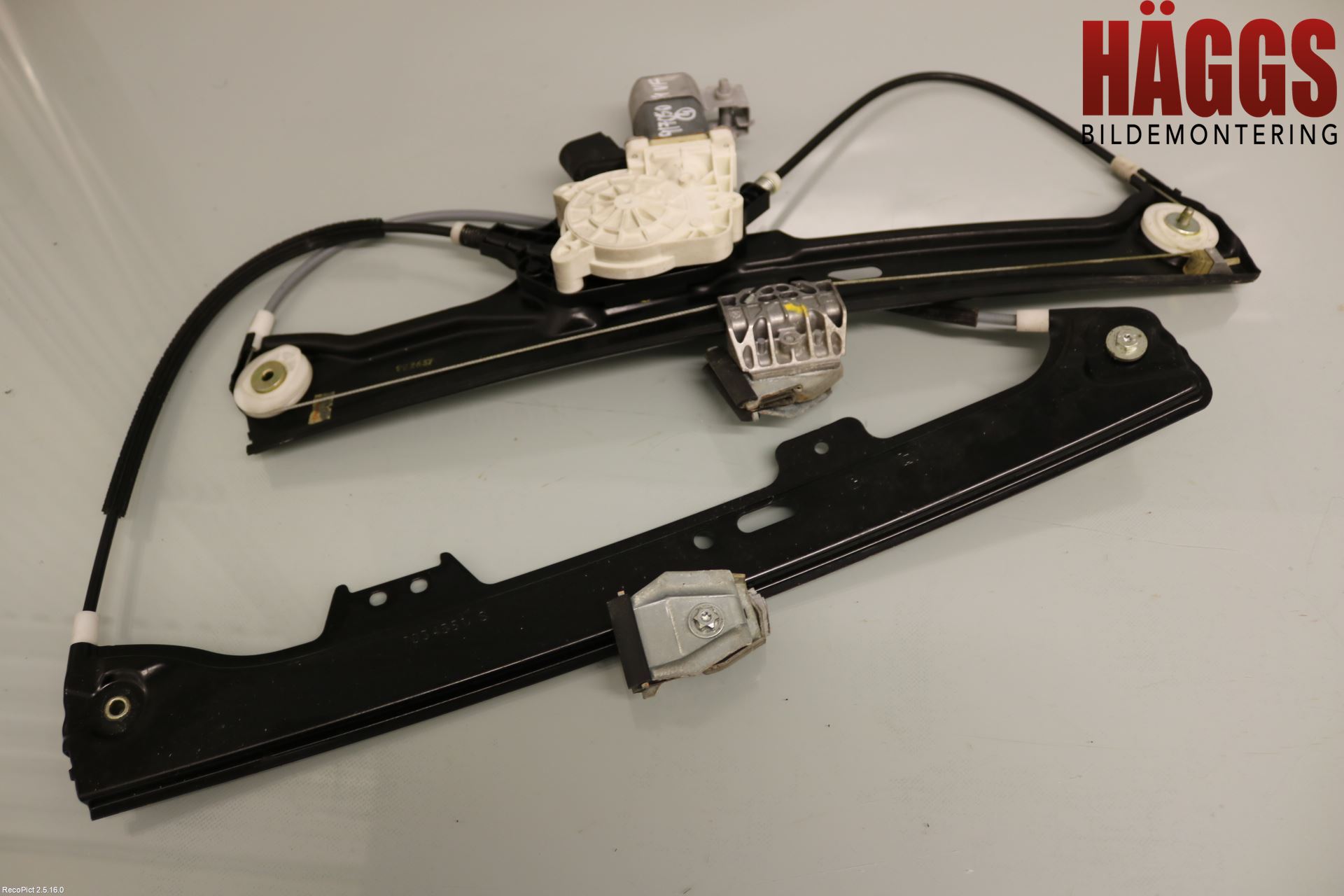 BMW 5 E60/61 Sed/Tou 02-10 Fönsterhissmotor
