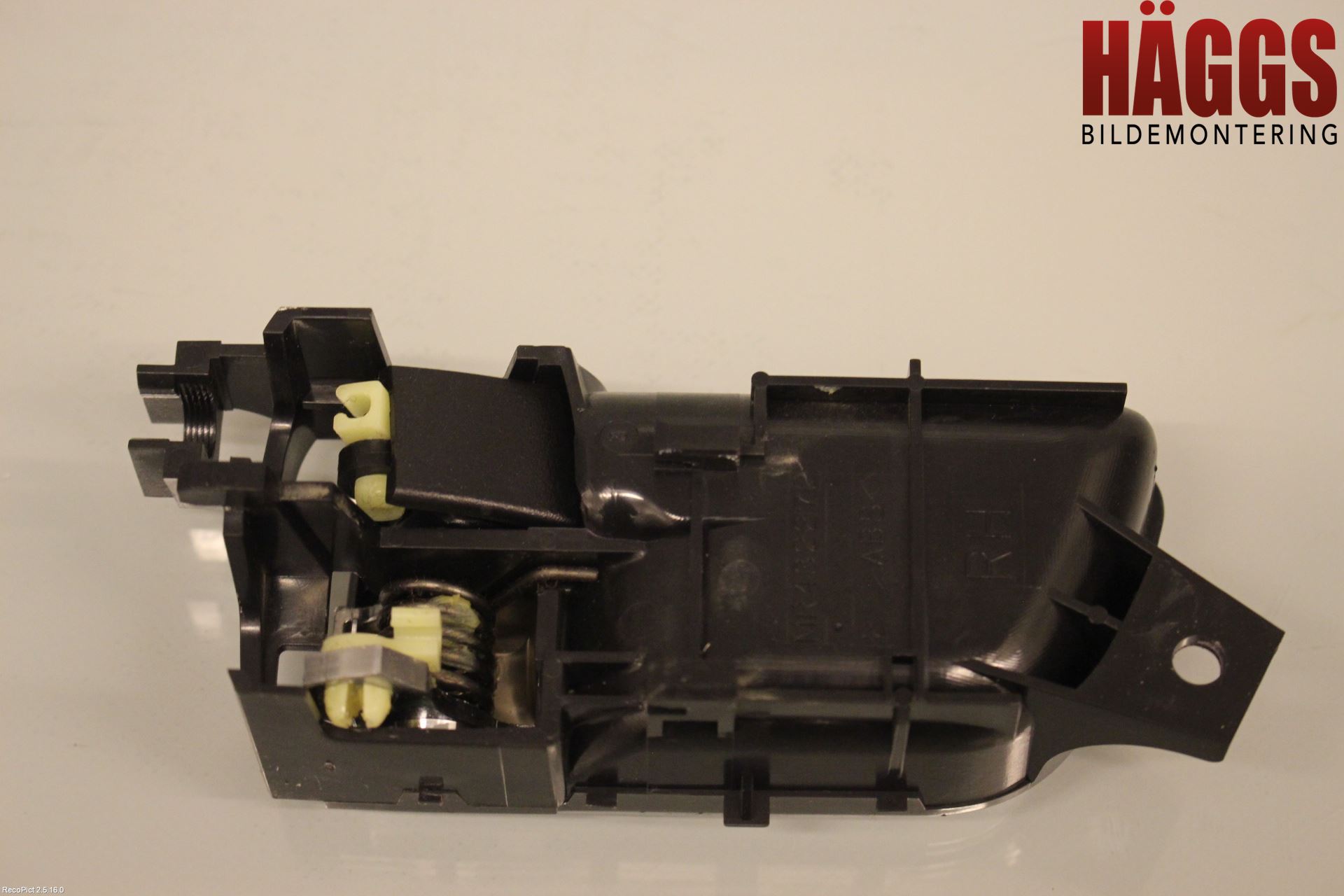 Mitsubishi PAJERO 06-15 Dörrhandtag Inre Hö