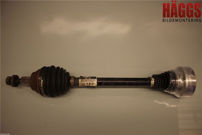 Volkswagen VW GOLF V 04-09 Drivaxel Fram Vänster