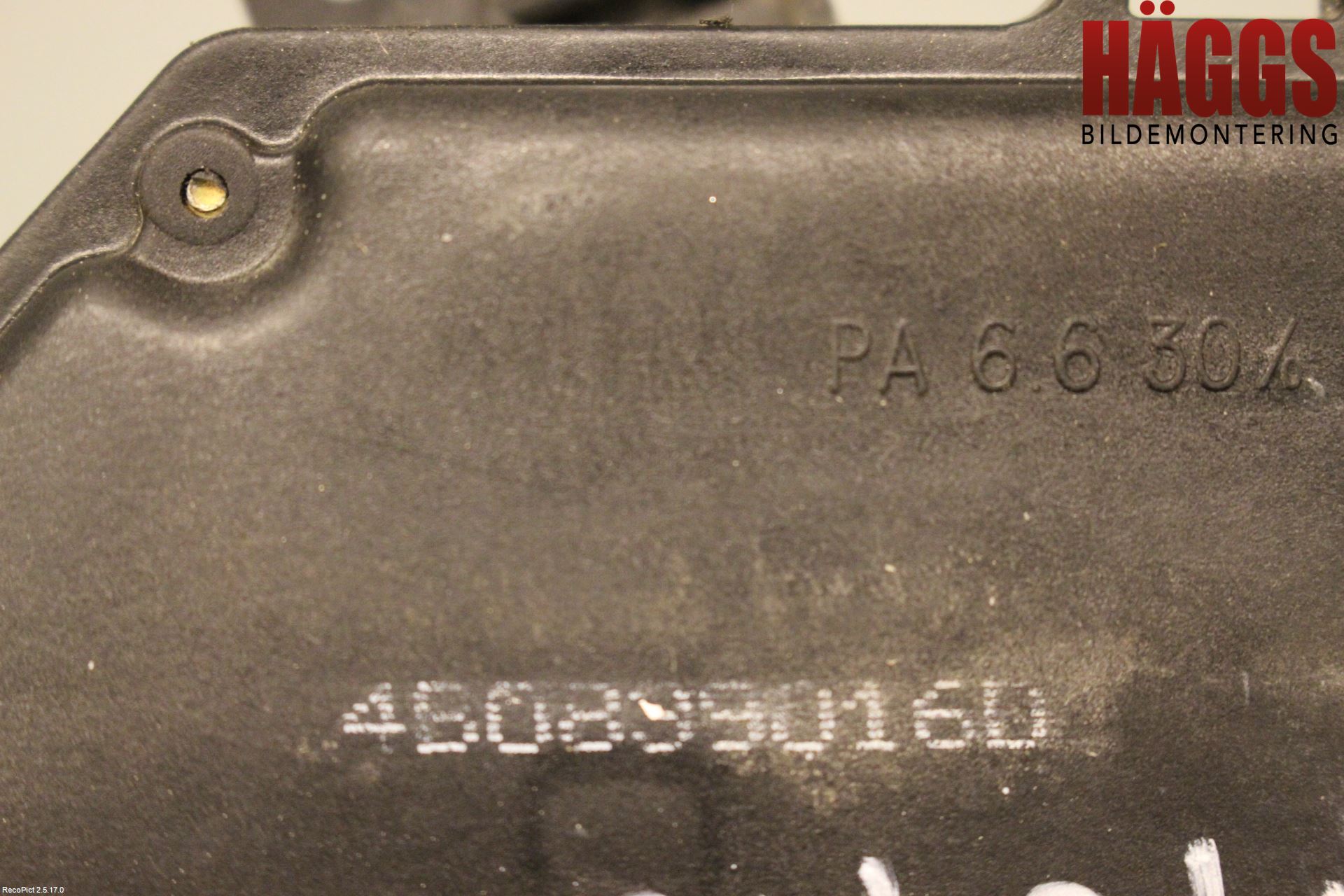 Audi A4/S4 01-05 Låskista-Dörrlås