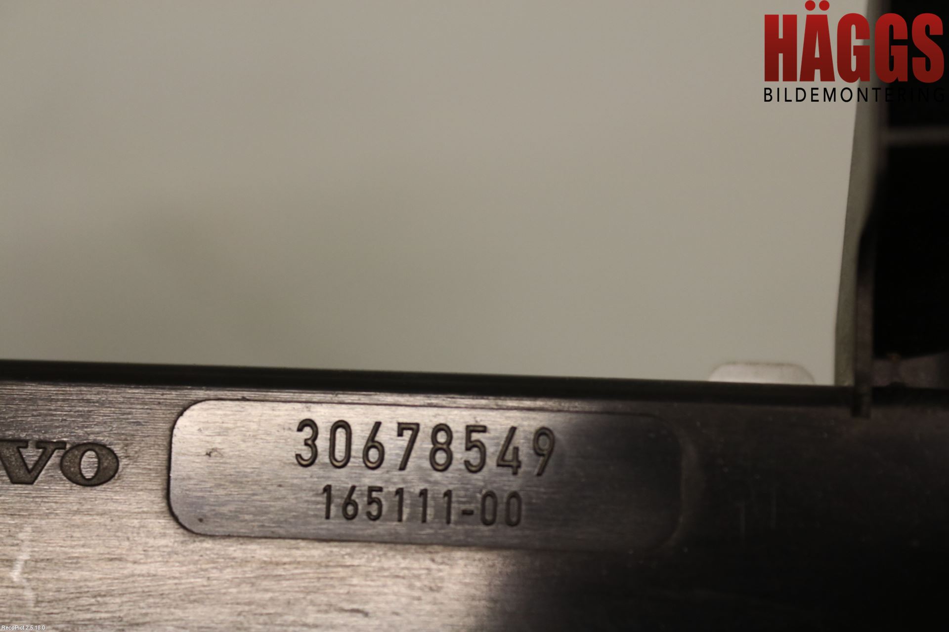 Volvo XC70 08-13 Bromsljus Bakruta