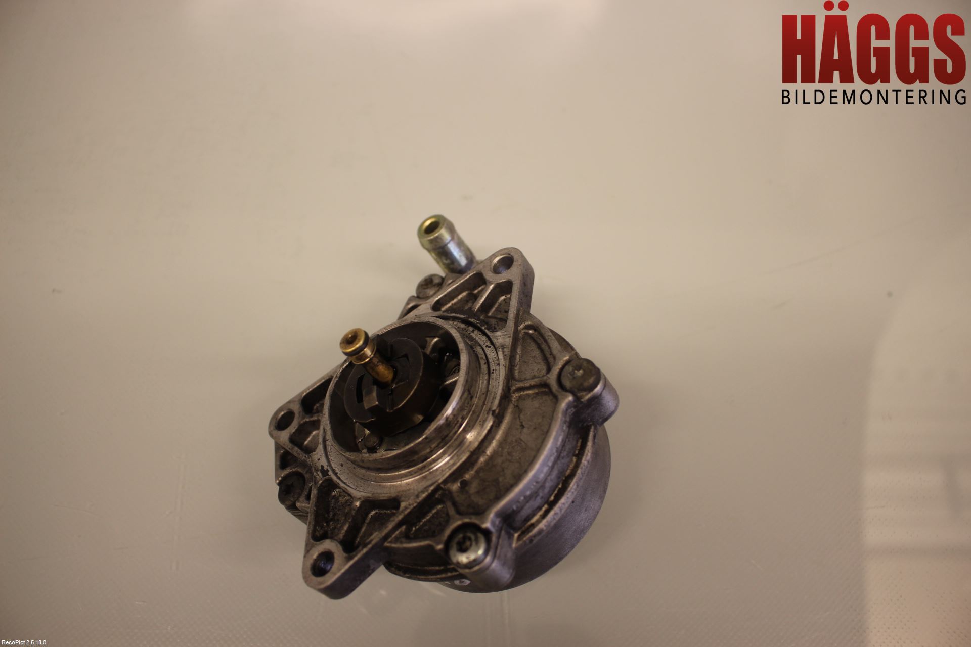 Audi A4/S4 99B-00 Vakuumpump