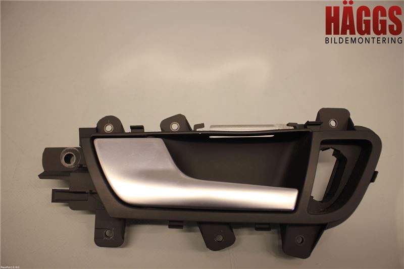 Audi A4 ALLROAD 09-16 Dörrhandtag Inre Vä