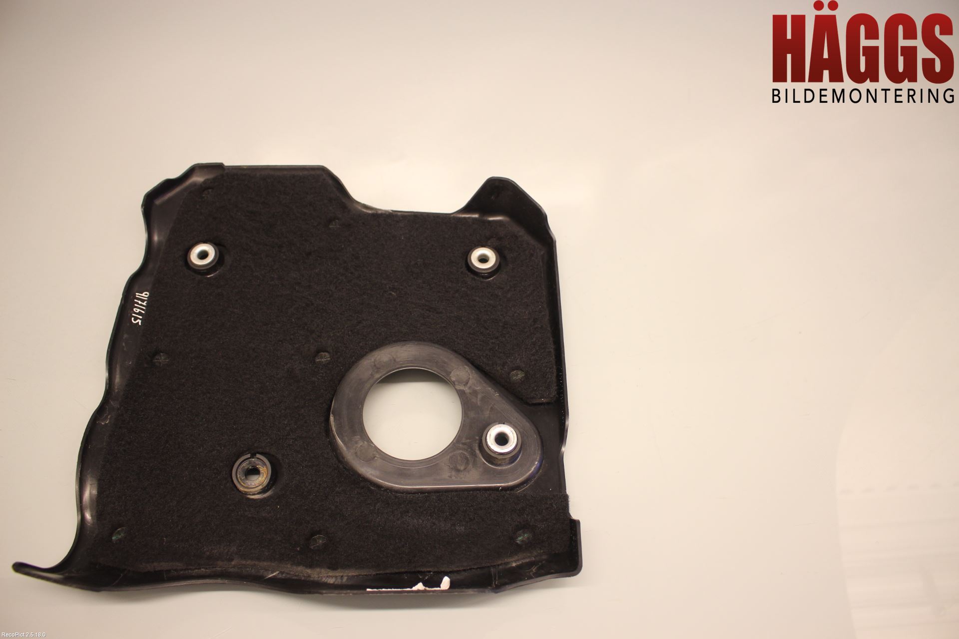 Mitsubishi L200 06-15 Motorkåpa