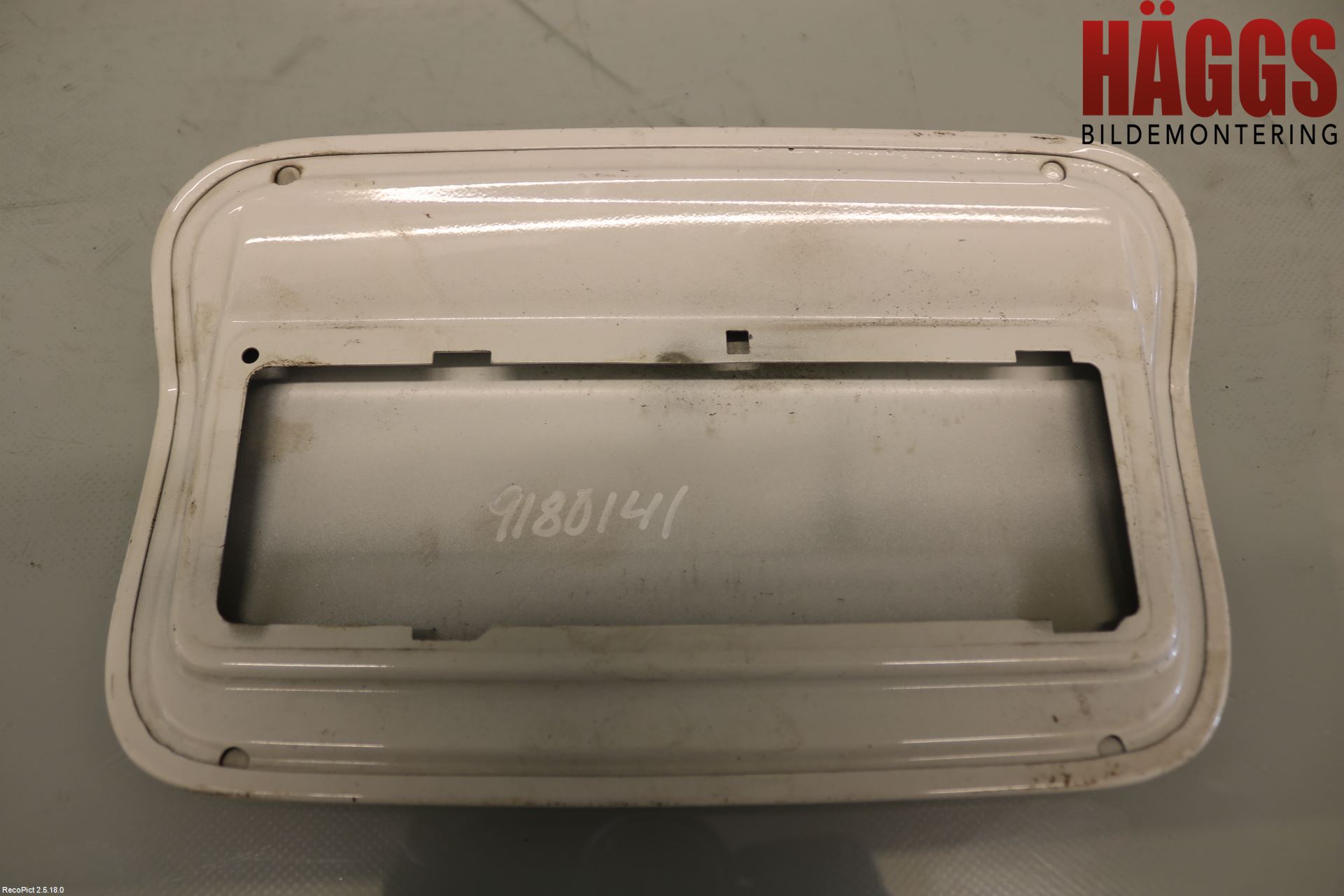 BMW 5 F10/F11/F18 09-17 Tanklucka