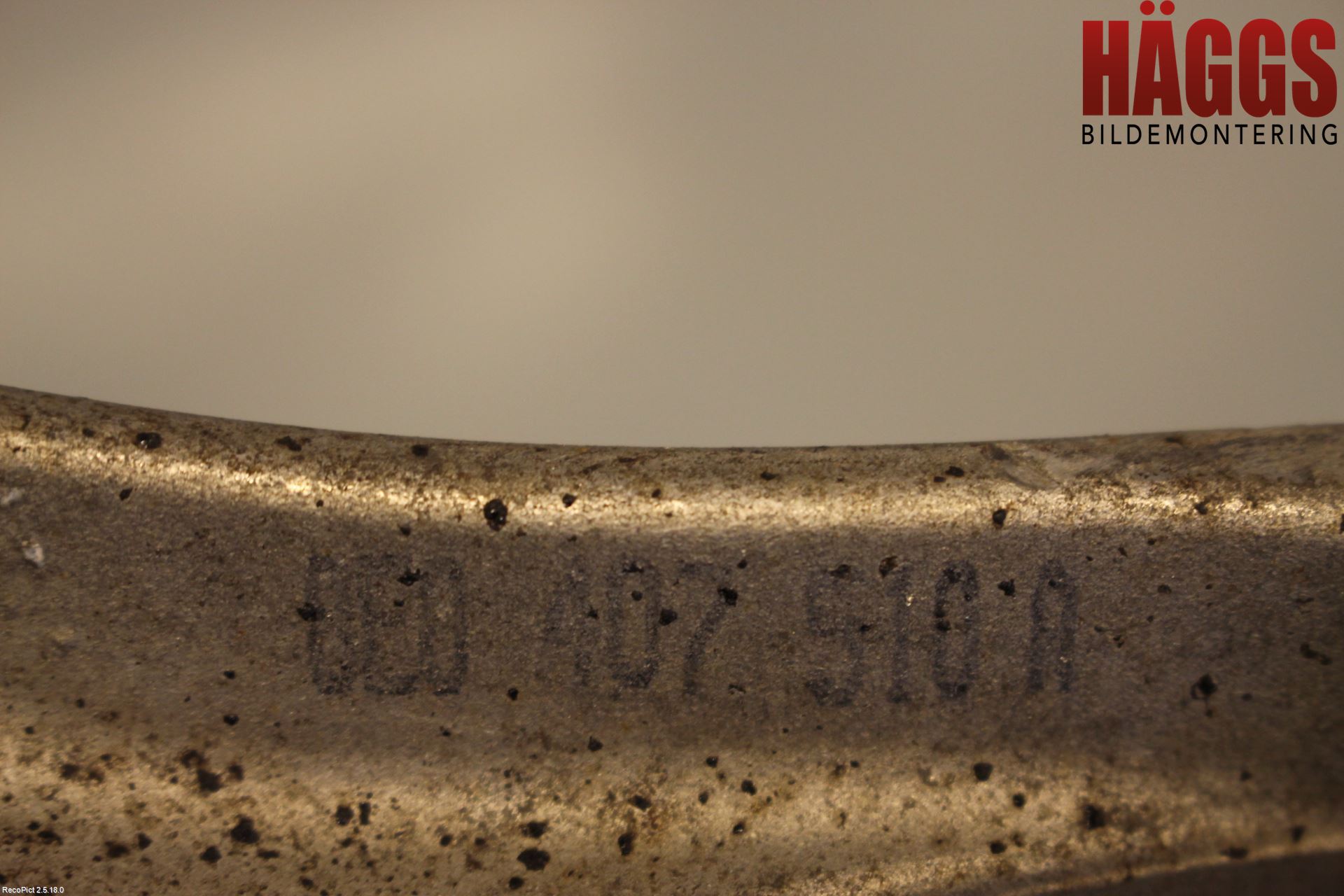 Audi A6/S6     97-05 Bärarm Fram Övre Hö