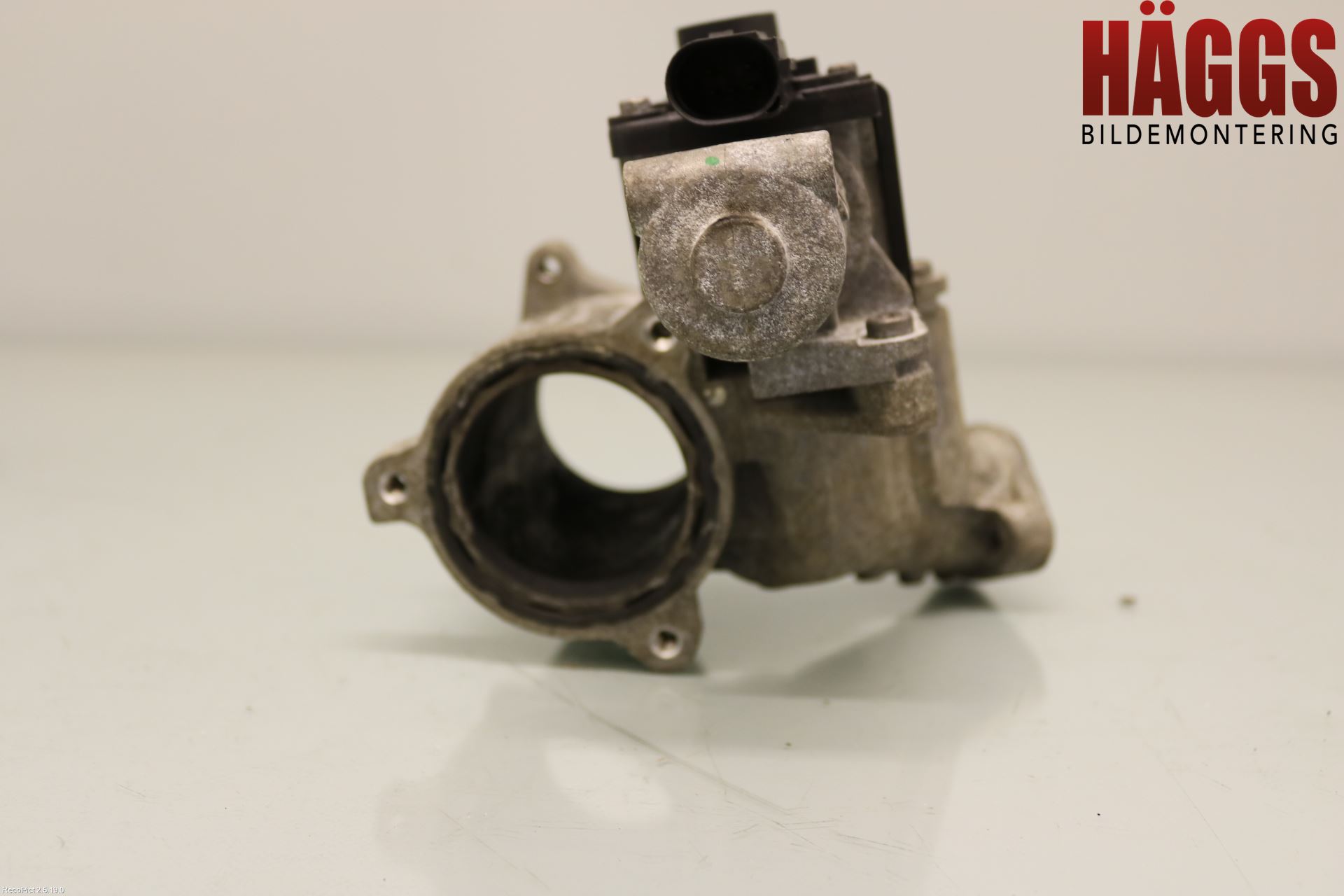Volkswagen VW CADDY      04-10 Egr Ventil