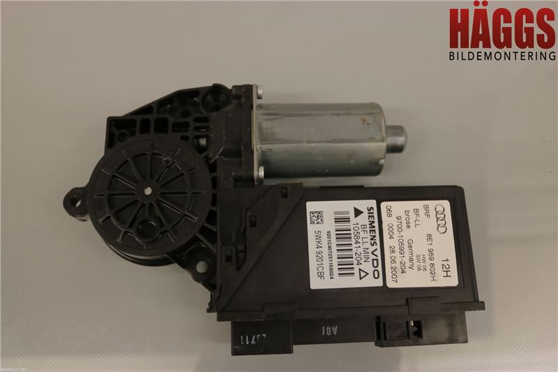 Audi A4/S4 05-07 Fönsterhissmotor