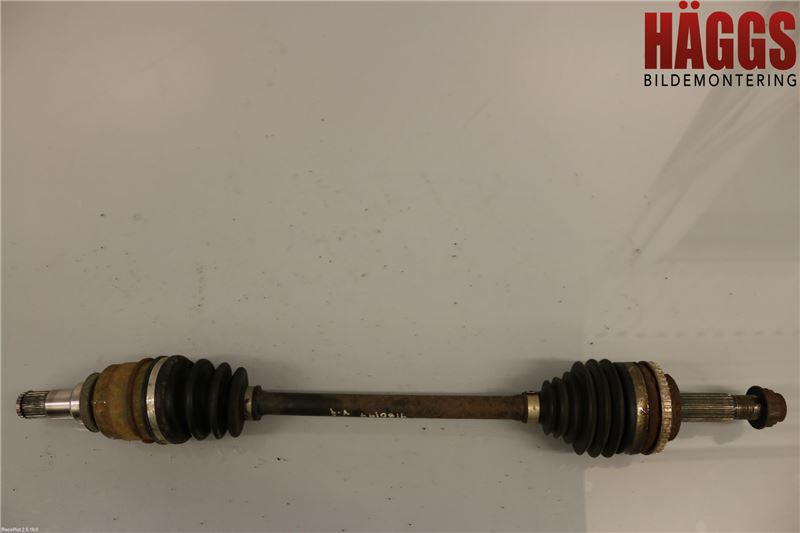 Toyota YARIS P1 03-05 Drivaxel Fram Vänster