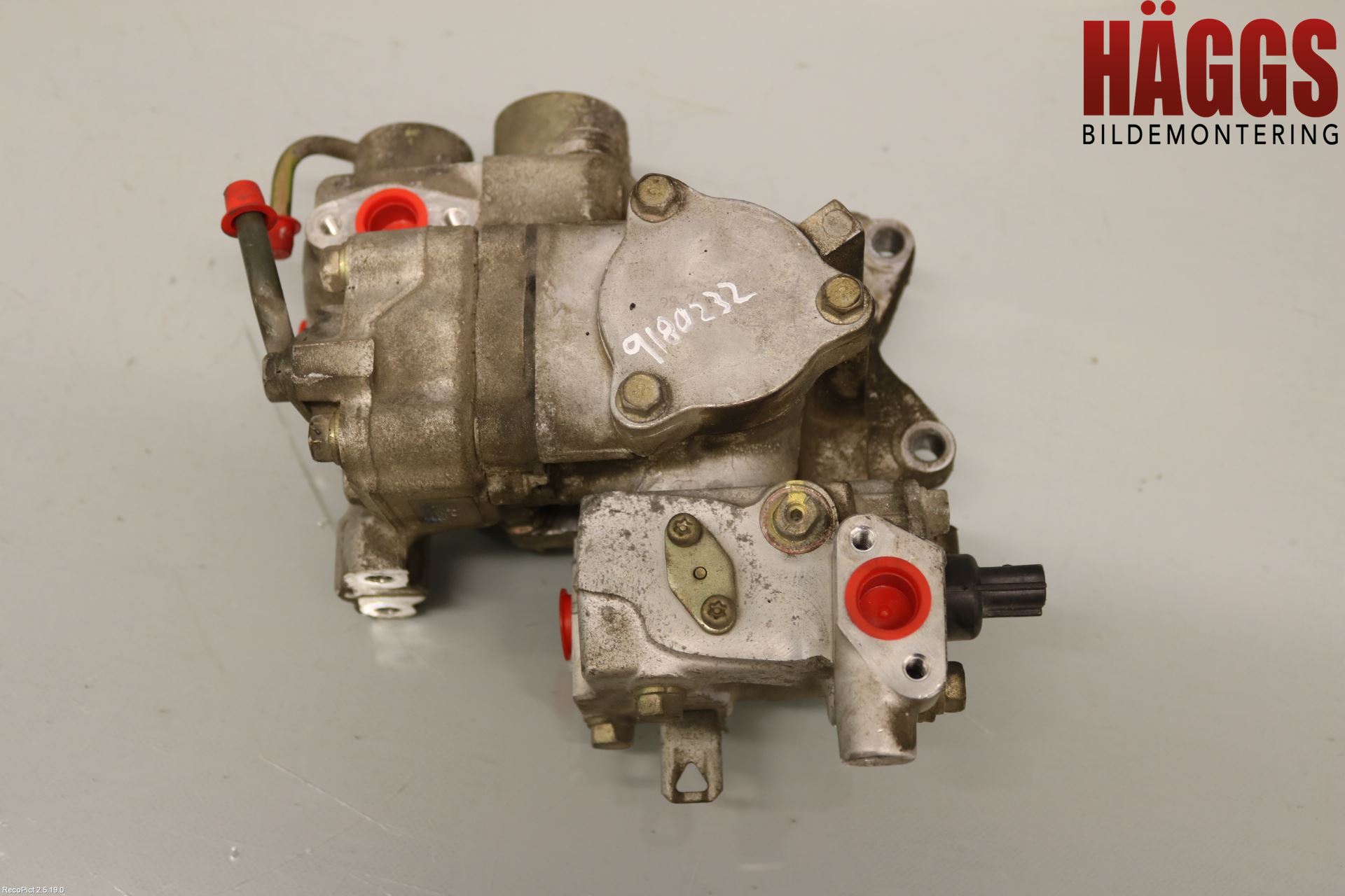 Mitsubishi SPACE STAR 98-05 Bränsle Insppump Bensin