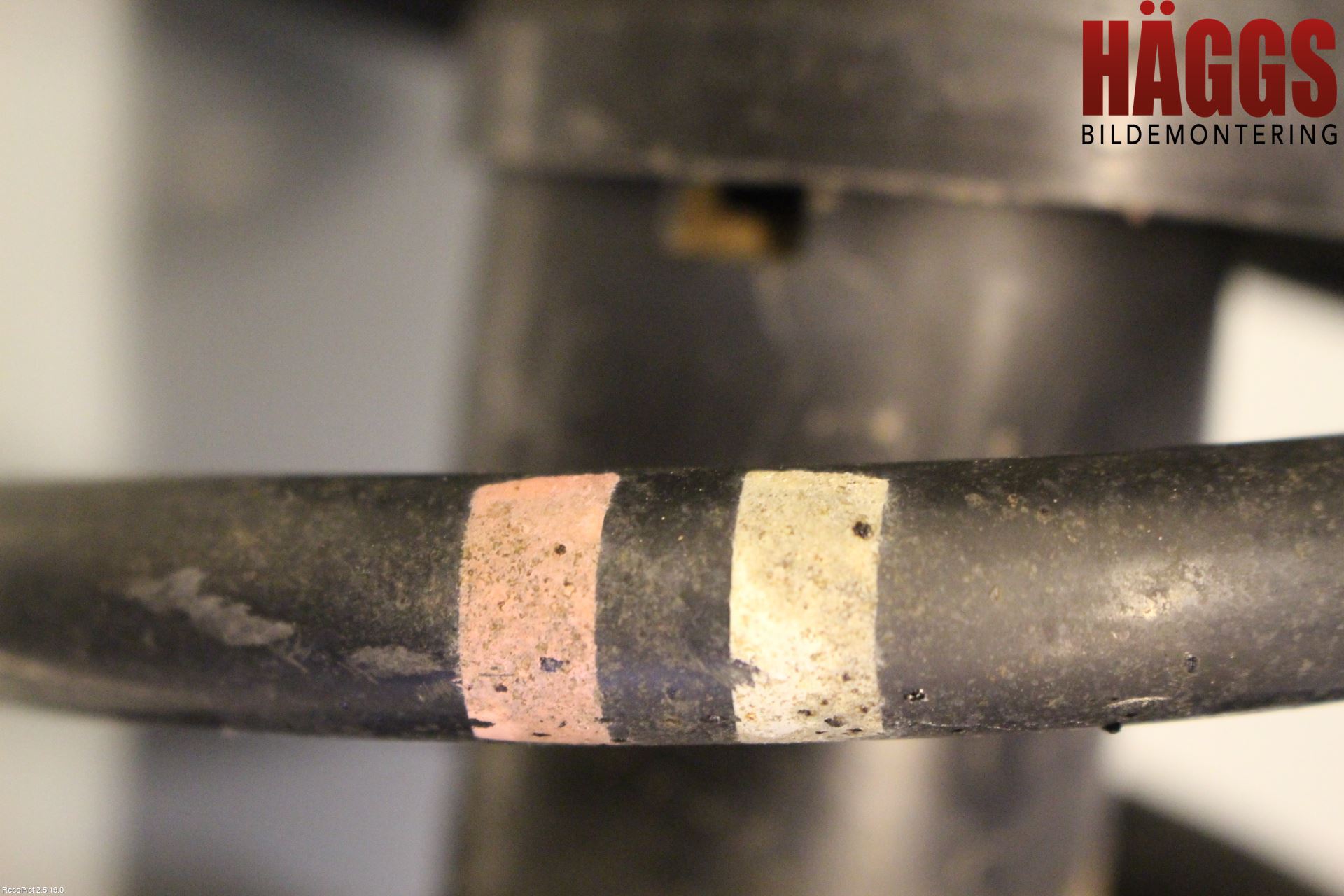 Audi A4/S4 05-07 Fjäderben Fram Vänster