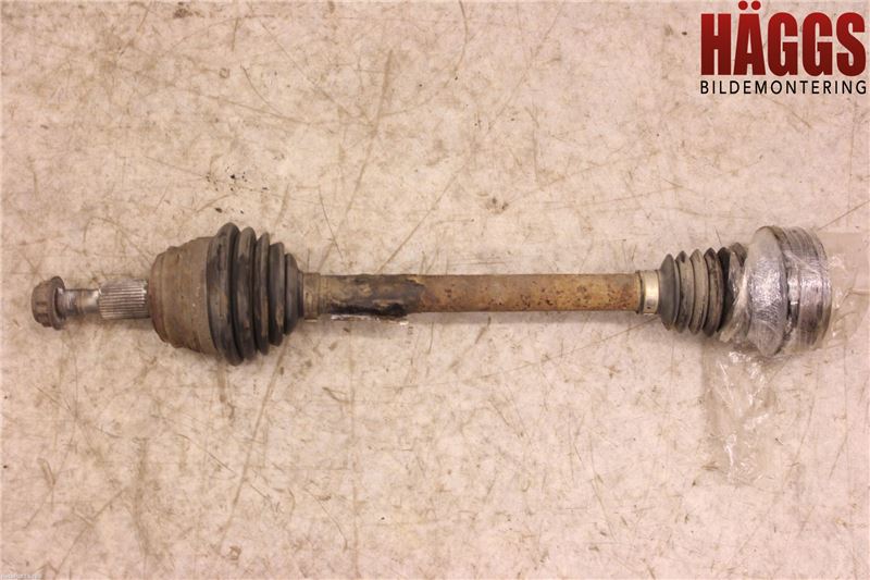 Audi A3/S3     96-03 Drivaxel Fram Vänster