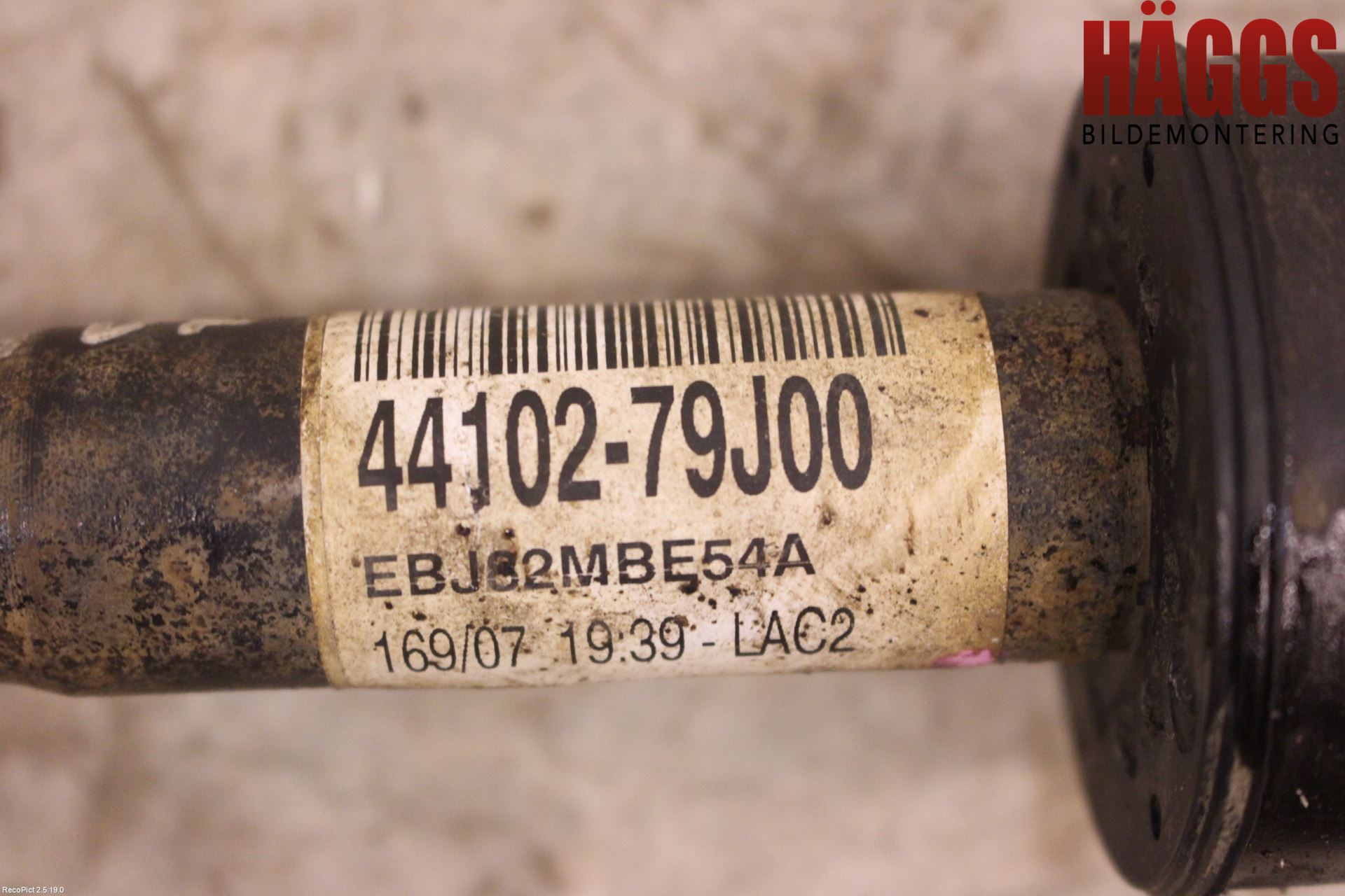 Suzuki SX4 06-09 Drivaxel Fram Vänster