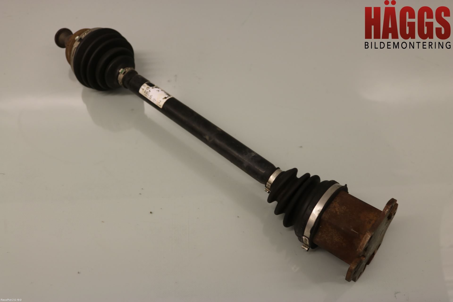 Audi A6/S6     05-11 Drivaxel Fram Vänster