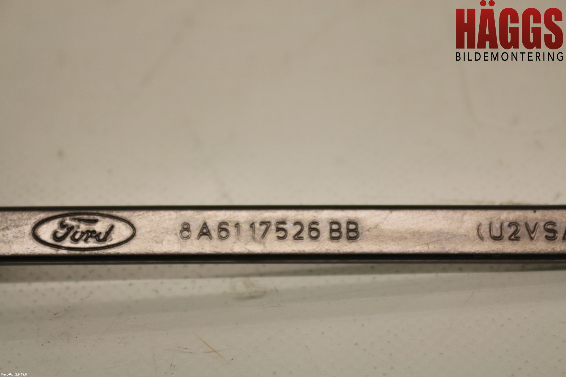 Ford FIESTA 09-12 Torkararm Armar Vindruta
