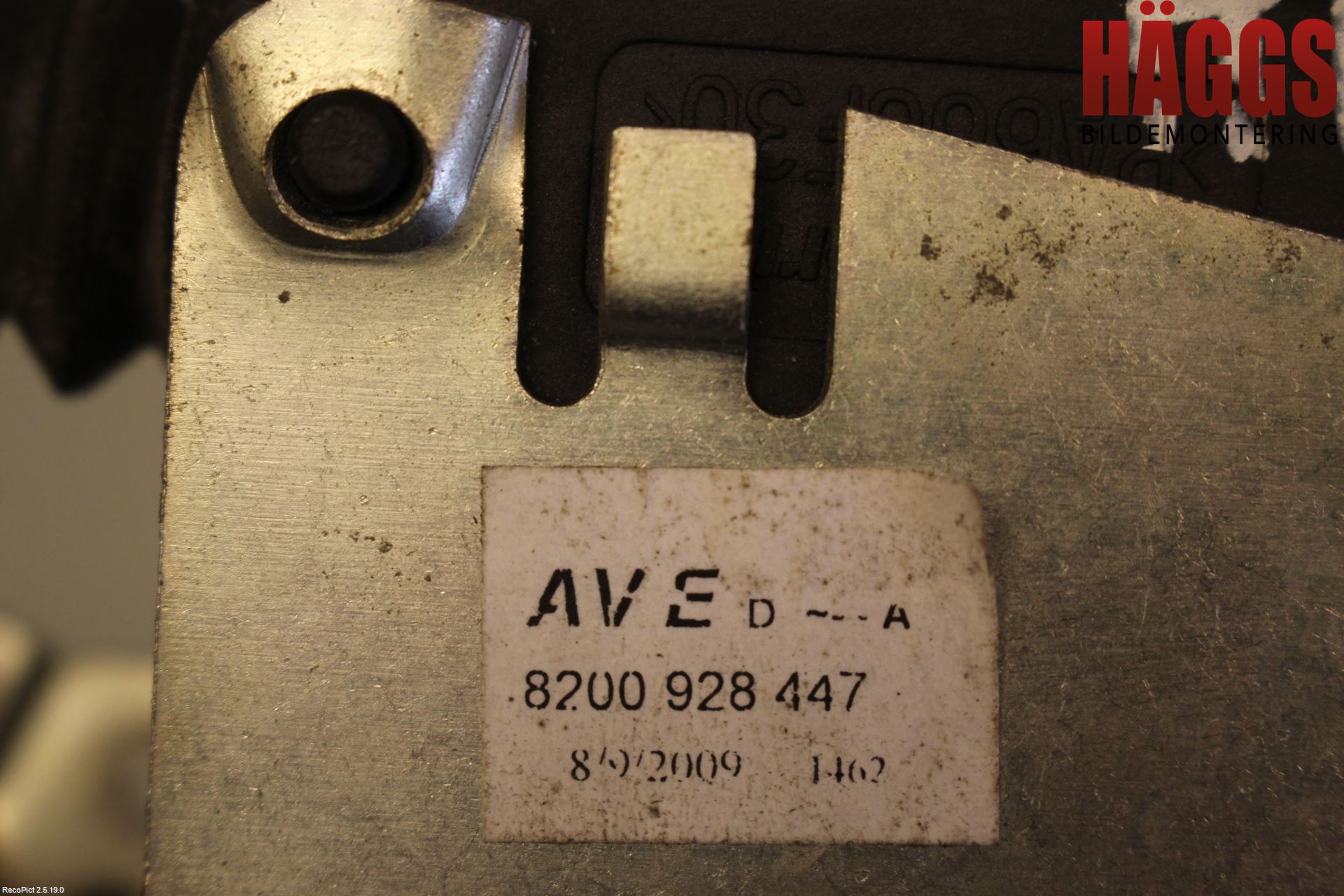 Dacia LOGAN PICK-UP Låskista-Dörrlås