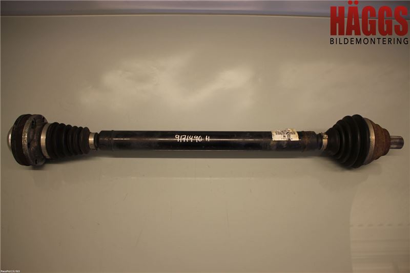 Volkswagen VW CADDY      04-10 Drivaxel Fram Höger