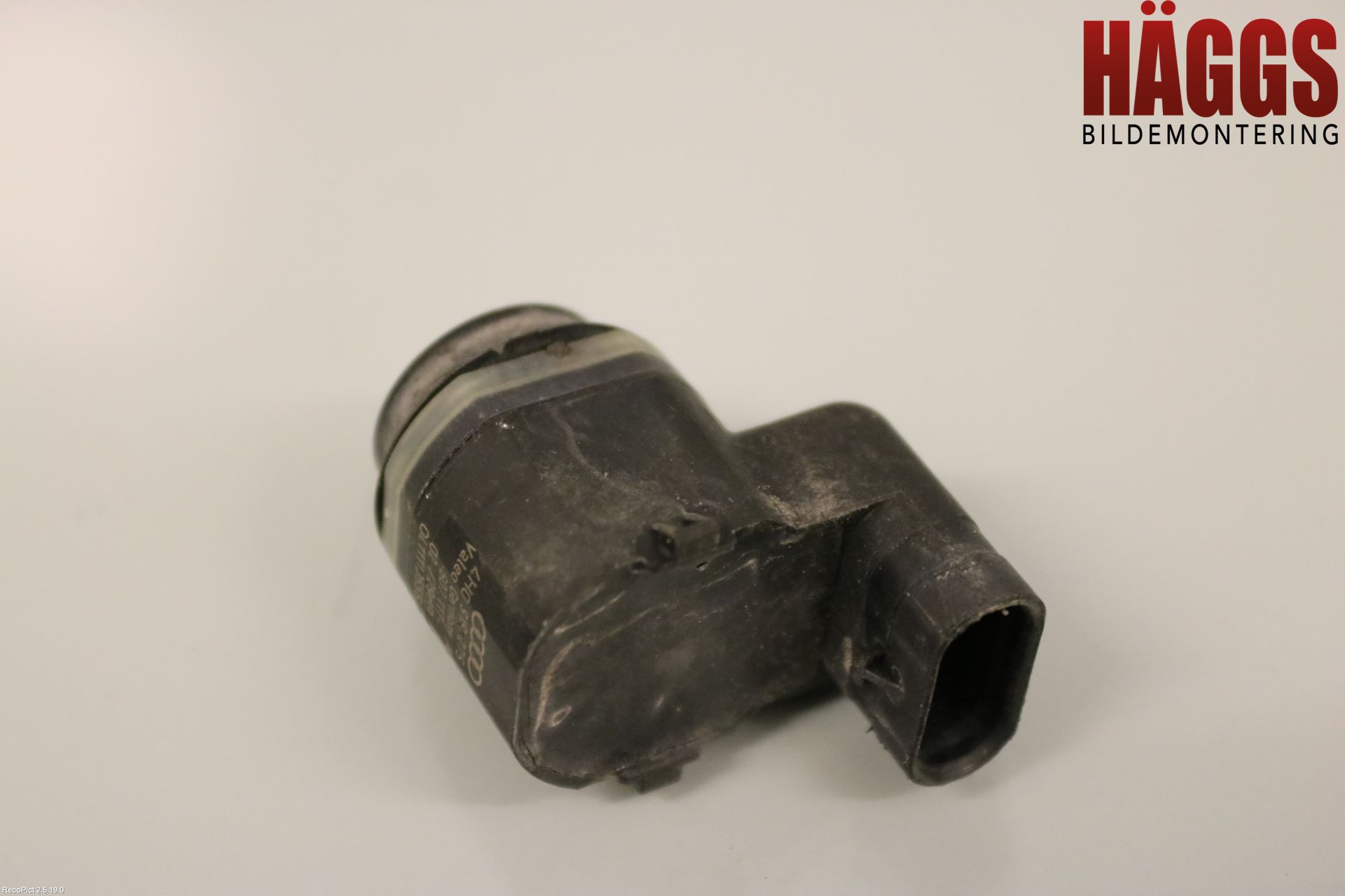 Skoda SUPERB 09-15 Parkeringshjälp Frontsensor