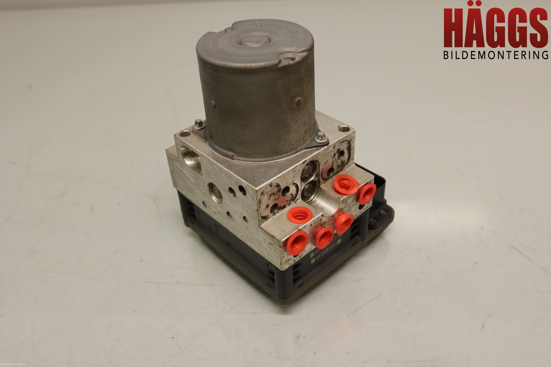 Mercedes-Benz MB E-KLASS (W212) 09-16 Abs Hydraulaggregat