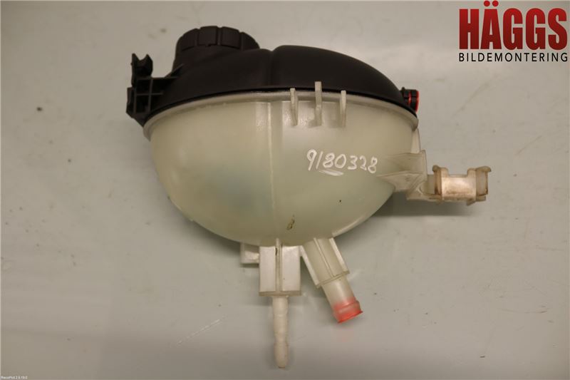 Mercedes-Benz MB E-KLASS (W212) 09-16 Expansionstank