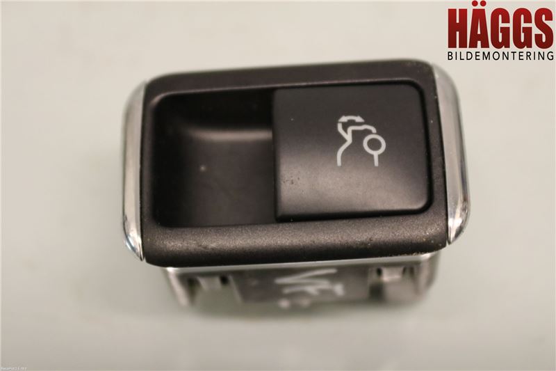 Mercedes-Benz MB E-KLASS (W212) 09-16 Strömställare Baklucka
