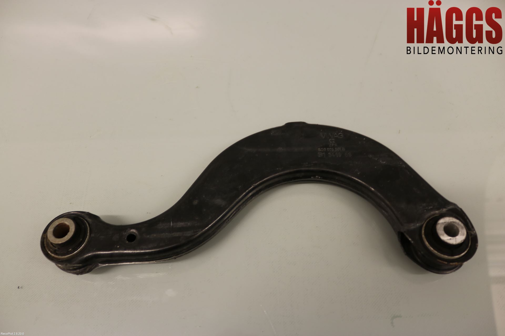Volkswagen VW TIGUAN 16-24 Bärarm Bak Övre Höger