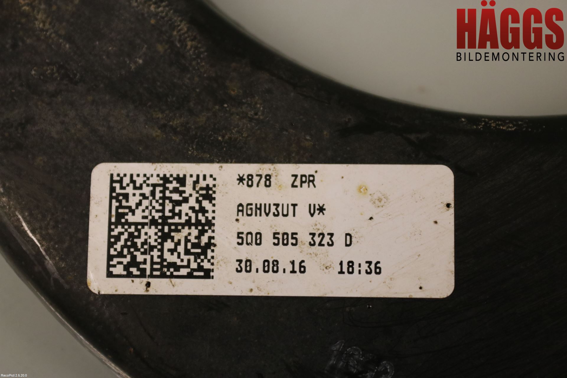 Volkswagen VW TIGUAN 16-24 Bärarm Bak Övre Höger