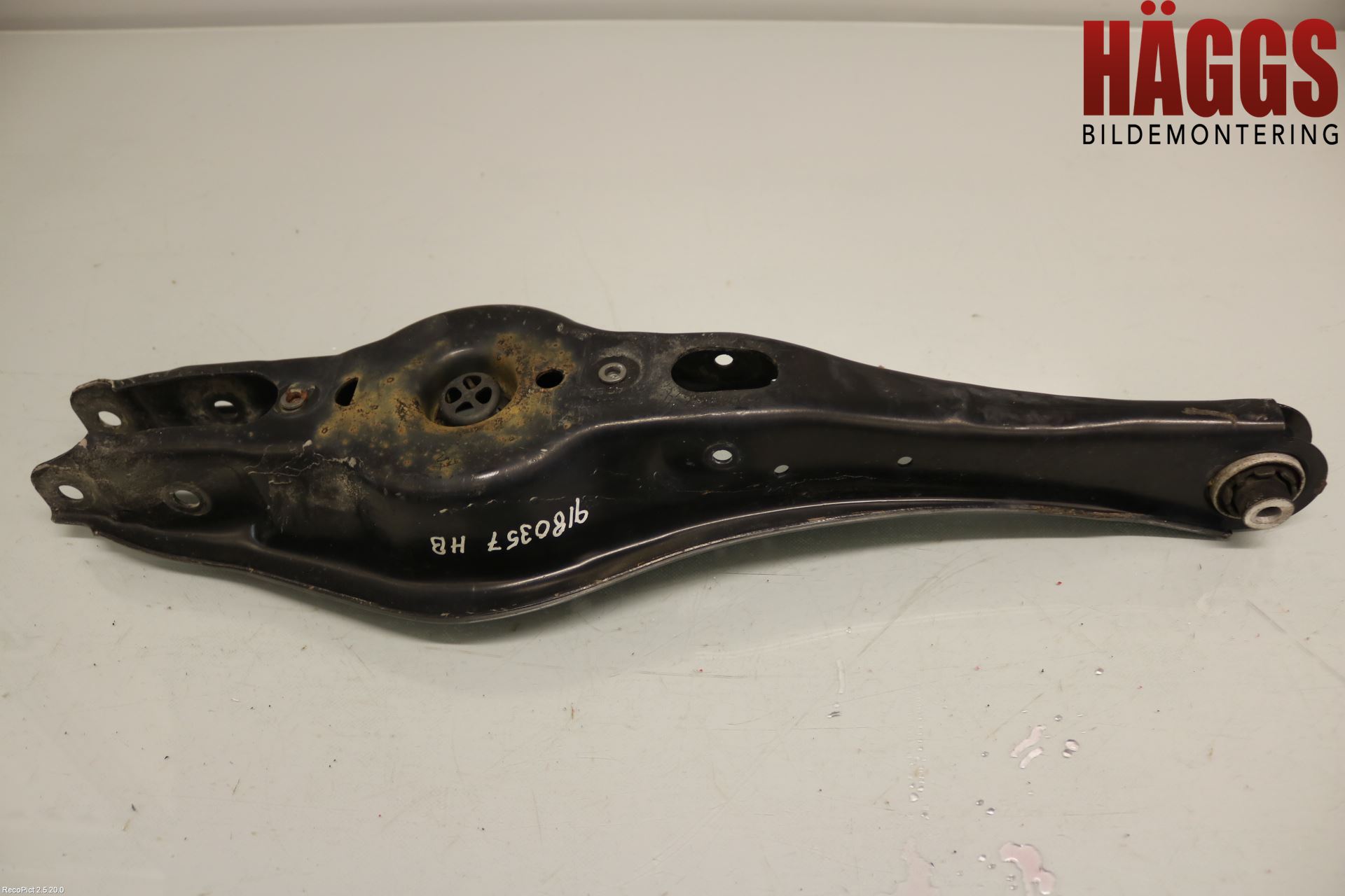 Volkswagen VW TIGUAN 16-24 Bärarm Bak Vä-Hö