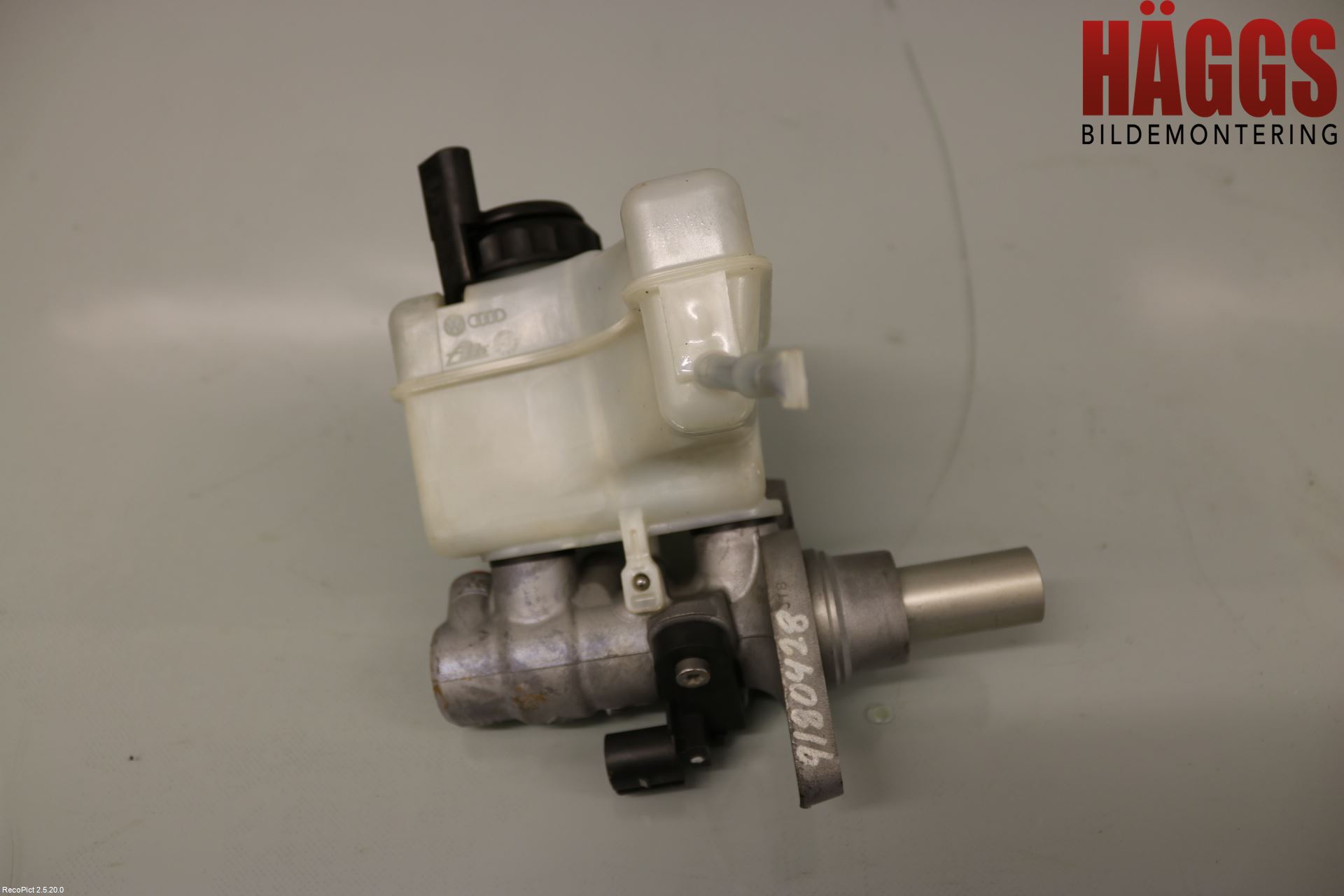 Volkswagen VW PASSAT 11-14 Broms Huvudcylinder