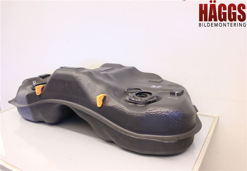 Subaru OUTBACK 15-20 Bränsletank Diesel