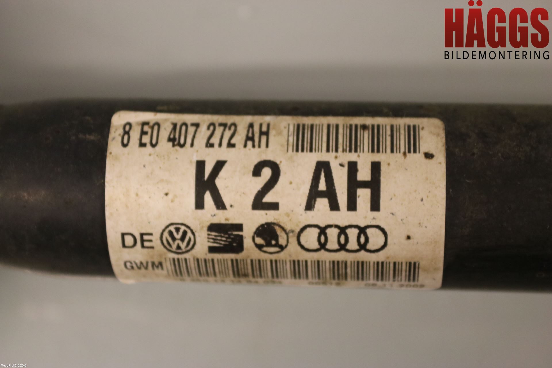 Audi A4/S4 01-05 Drivaxel Fram Höger