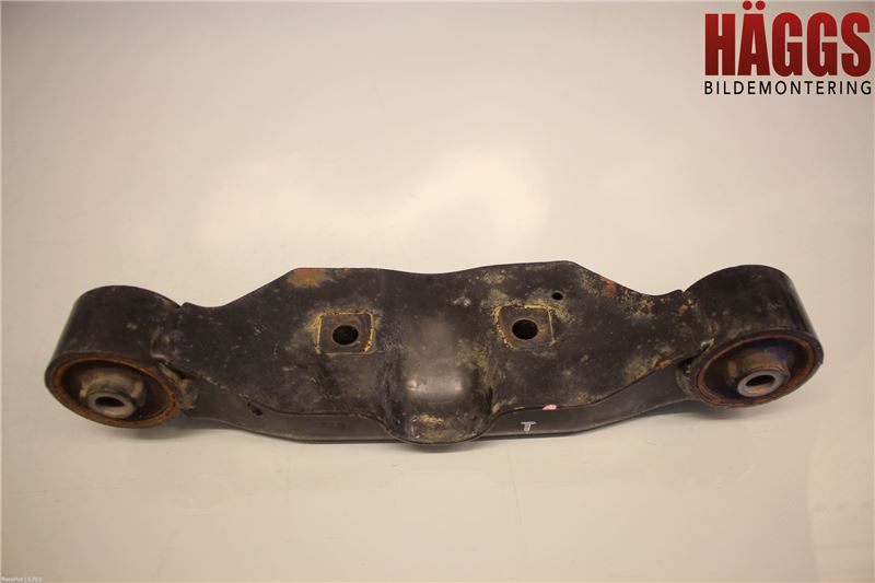 Subaru OUTBACK 15-20 Bakaxel Fäste