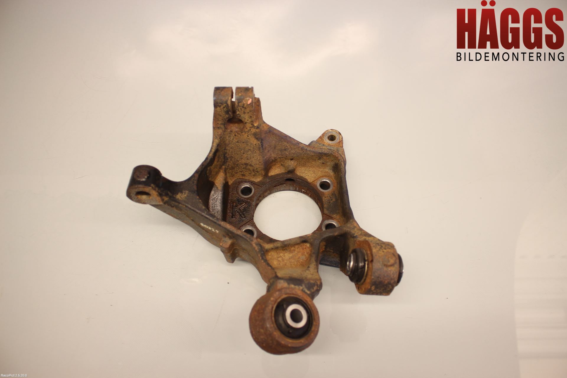 Subaru OUTBACK 15-20 Hjullagerhus-Spindel Hö B