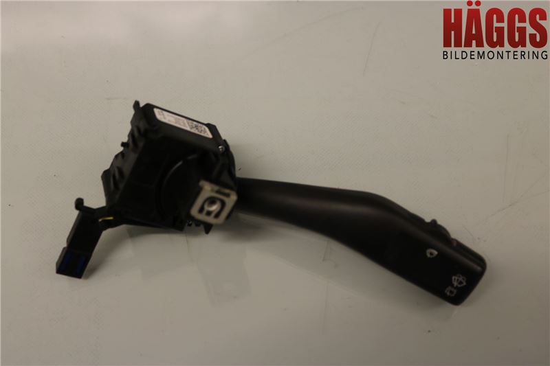Volkswagen VW CADDY      04-10 Spak Torkar-Spolomk