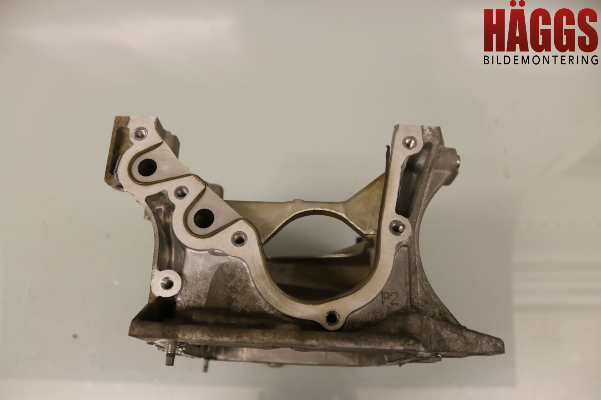 Toyota AURIS 10-12 Oljetråg