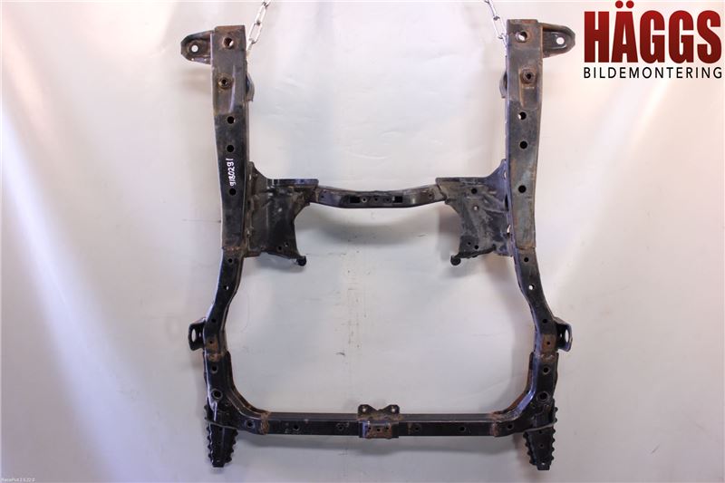 Subaru LEGACY 10-14 Framvagnsbalk