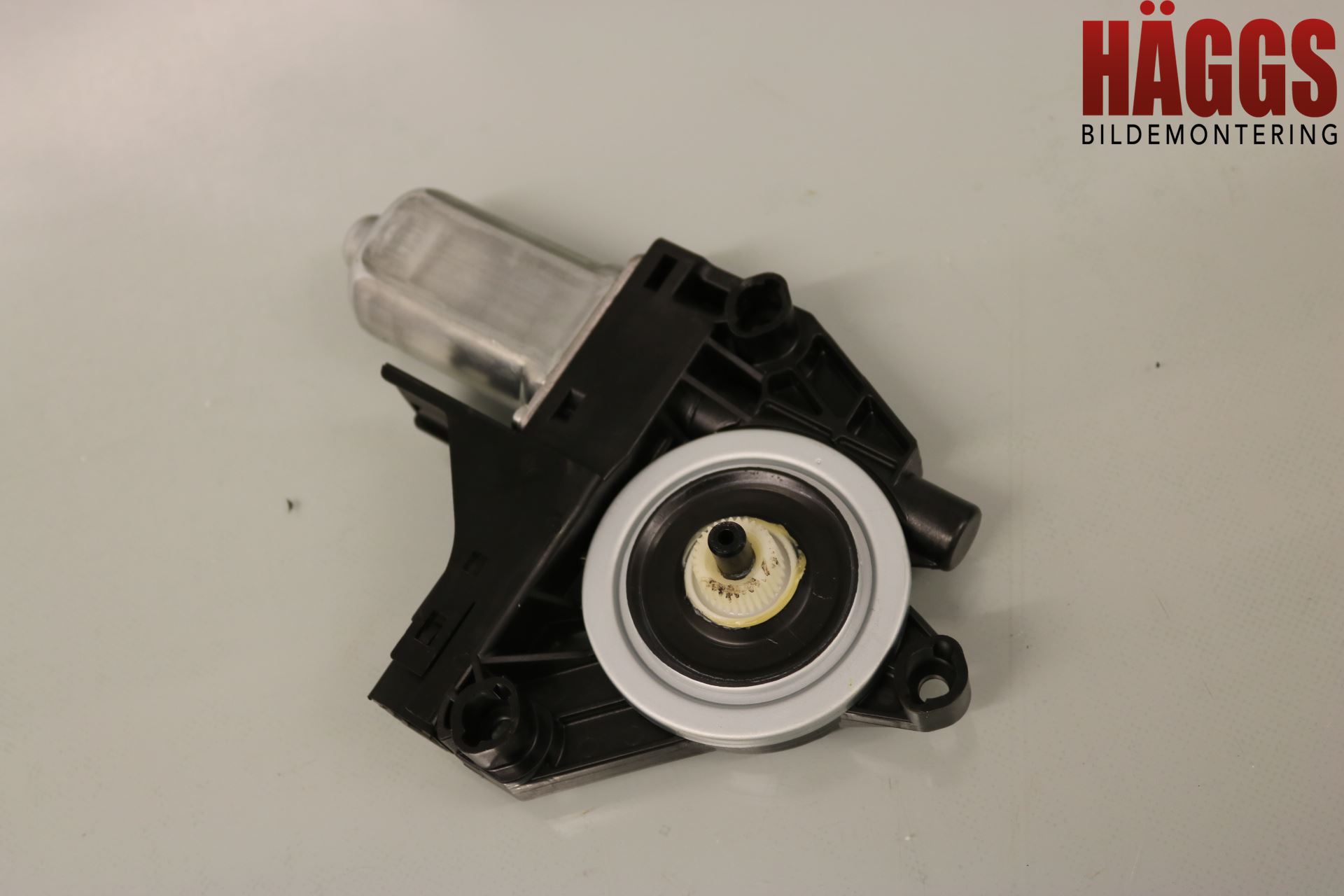 Volvo V40 12-19 Fönsterhissmotor