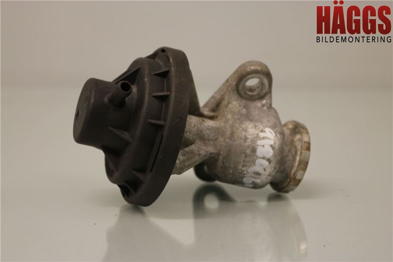 Volkswagen VW CADDY      04-10 Egr Ventil
