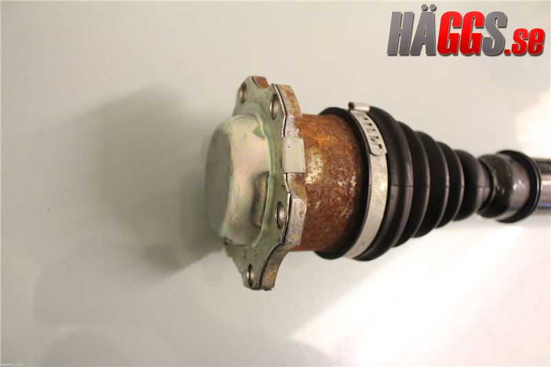 Audi A3/S3     96-03 Drivaxel Fram Höger
