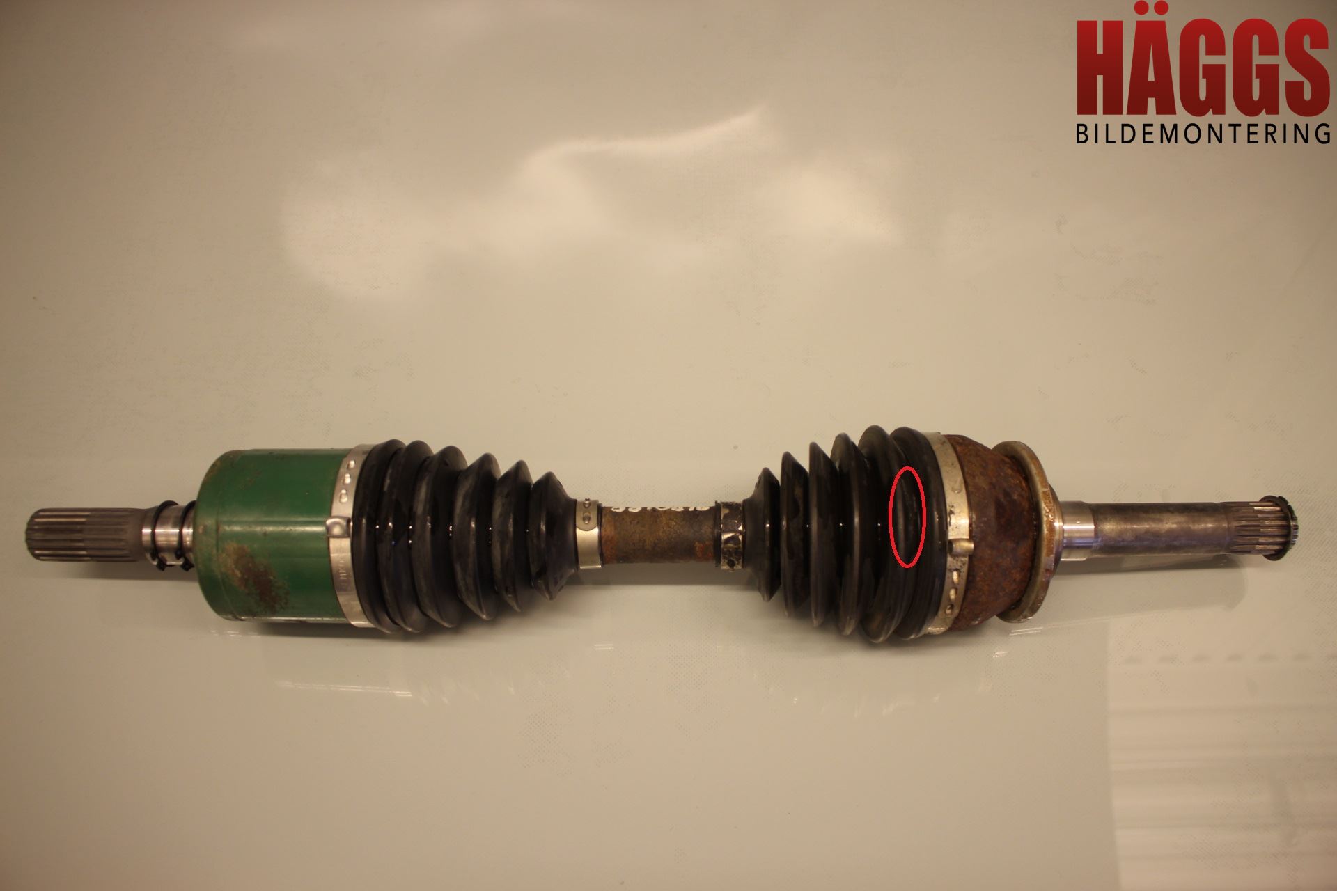 Isuzu D-MAX Drivaxel Fram Höger