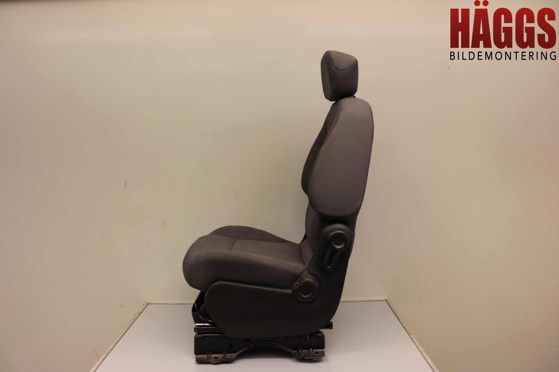 Citroen BERLINGO 08-18 Inredning Stol Fram Vä