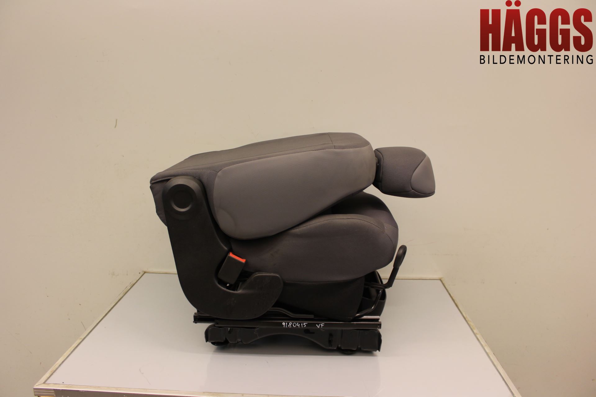 Citroen BERLINGO 08-18 Inredning Stol Fram Vä