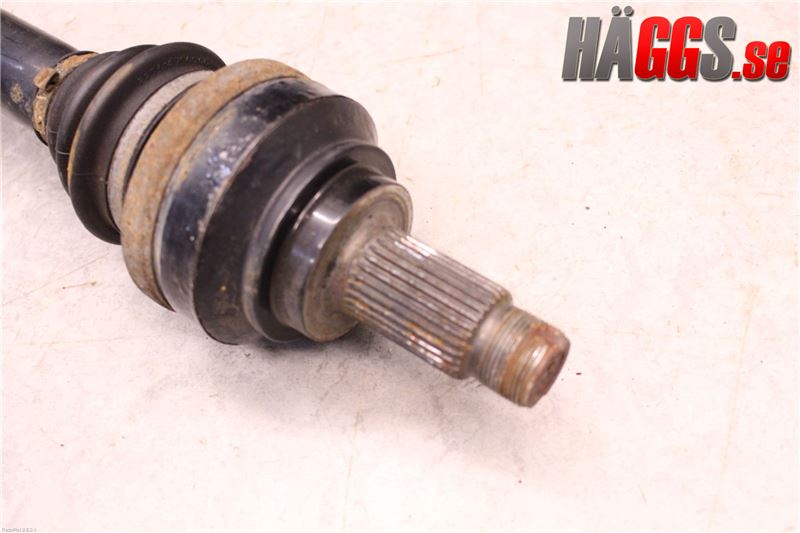 BMW 5 E60/61 Sed/Tou 02-10 Drivaxel Bak Vänster